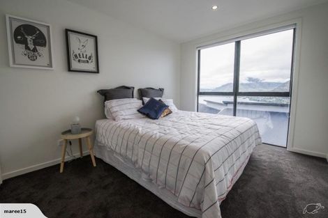 Photo of property in 11b Saint Peters Place, Queenstown, 9300