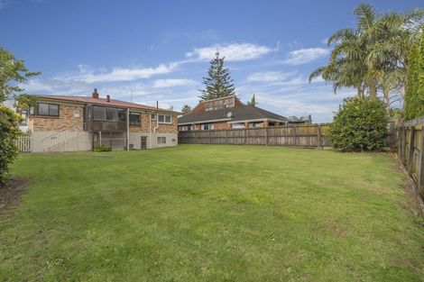 Photo of property in 10 Renwick Street, Papakura, 2110