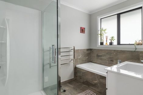 Photo of property in 22 Piata Street, Papamoa Beach, Papamoa, 3118