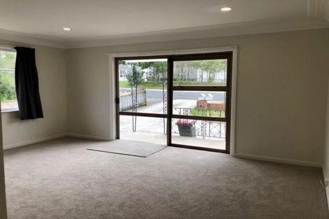 Photo of property in 55 Archibald Road, Kelston, Auckland, 0602