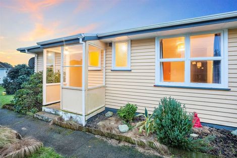 Photo of property in 67 Pikarere Street, Titahi Bay, Porirua, 5022