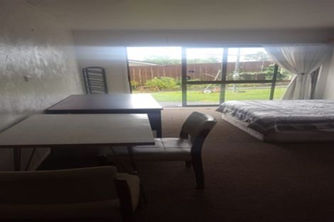 Photo of property in 1/167 Mokoia Road, Birkenhead, Auckland, 0626