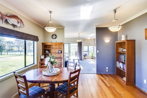 Photo of property in 2 Range Road, Waipawa, 4273