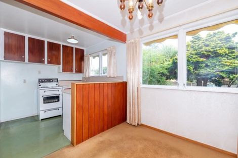 Photo of property in 2 Sunvue Road, Glen Eden, Auckland, 0602