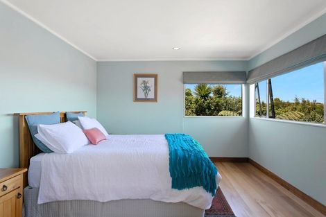 Photo of property in 10 Golders Place, Richmond Heights, Taupo, 3330