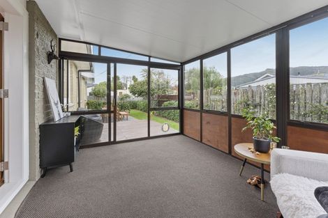 Photo of property in 4a Hood Avenue, Heretaunga, Upper Hutt, 5018