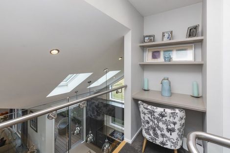 Photo of property in 18 Millpond Place, Parklands, Christchurch, 8083