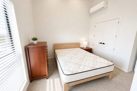 Photo of property in 32 Puwha Street, Massey, Auckland, 0614