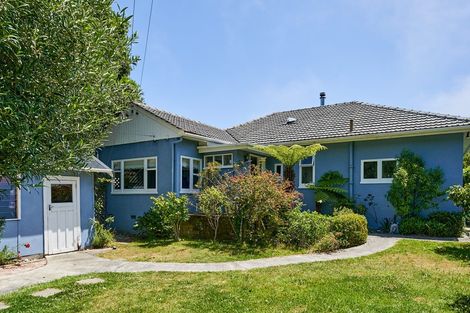 Photo of property in 372 Muritai Road, Eastbourne, Lower Hutt, 5013