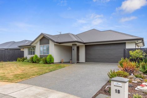 Photo of property in 18 Brantholme Place, Rangiora, 7400