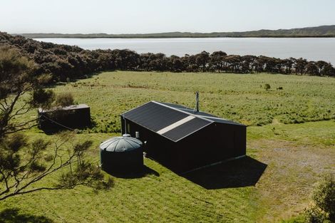 Photo of property in 1740b Western Lake Road, Western Lake, Featherston, 5773