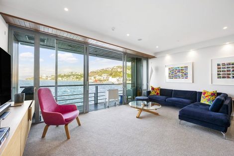 Photo of property in Clyde Quay Wharf, 2a/3 Clyde Quay Wharf, Te Aro, Wellington, 6011