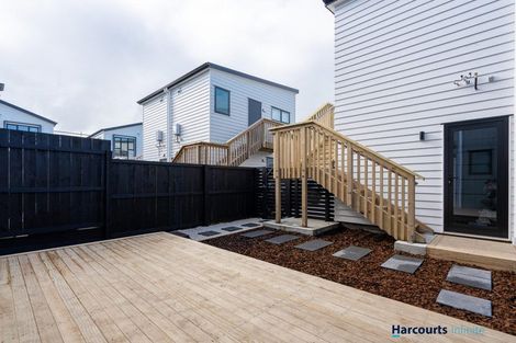 Photo of property in 32 Whare Kauri Road, Papakura, 2110