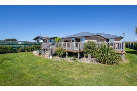 Photo of property in 437 Kainga Road, Brooklands, Christchurch, 8083