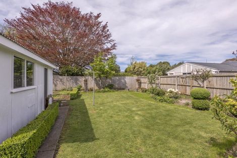 Photo of property in 32 Carruthers Street, Ilam, Christchurch, 8041
