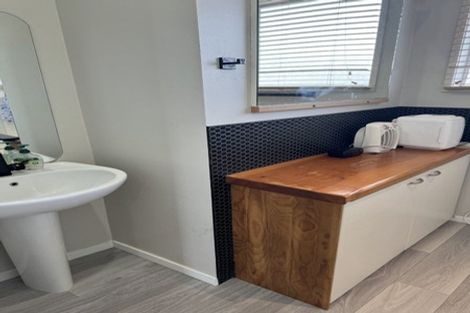 Photo of property in 1 Starling Place, Ranui, Auckland, 0612