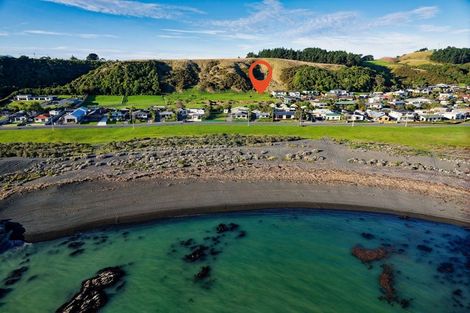 Photo of property in 16 Kotare Place, South Bay, Kaikoura, 7300