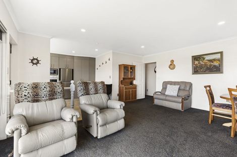 Photo of property in 45d Paynters Avenue, Strandon, New Plymouth, 4312