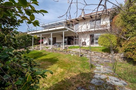 Photo of property in 52 Oregon Drive, Kelvin Heights, Queenstown, 9300