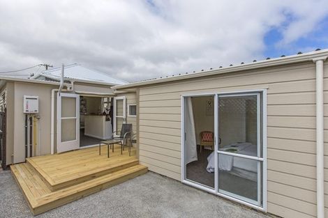 Photo of property in 11 Beach Street, Petone, Lower Hutt, 5012
