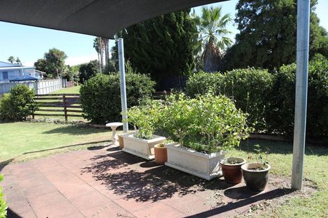 Photo of property in 7 Litchfield Place, Clarks Beach, 2122