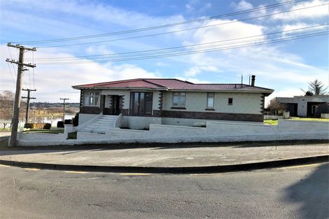 Photo of property in 1 Cromer Street, Balclutha, 9230