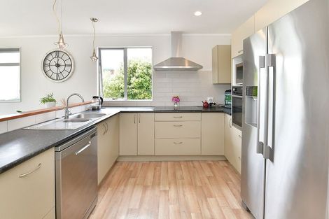 Photo of property in 37a Brightside Road, Stanmore Bay, Whangaparaoa, 0932