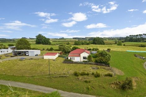 Photo of property in 19 Graves Street, Eltham, 4322