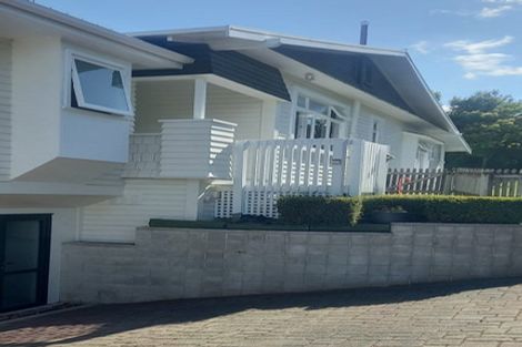 Photo of property in 21 Enfield Road, Hospital Hill, Napier, 4110