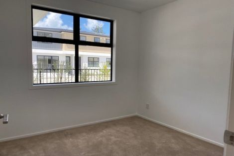 Photo of property in 2/445 Hibiscus Coast Highway, Orewa, 0931