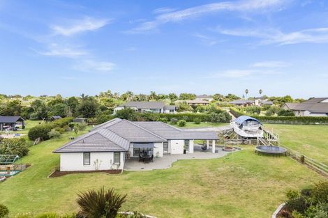 Photo of property in 12 Church View Road, Waiau Pa, Pukekohe, 2679