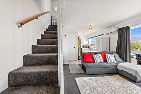 Photo of property in 25b Port View Crescent, Moturoa, New Plymouth, 4310