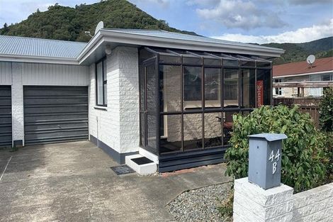 Photo of property in 44 York Street, Picton, 7220