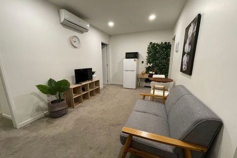 Photo of property in 13 Franheim Crescent, Orewa, 0931