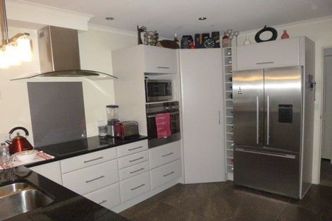 Photo of property in 3 Sun Valley Way, Wainuiomata, Lower Hutt, 5014