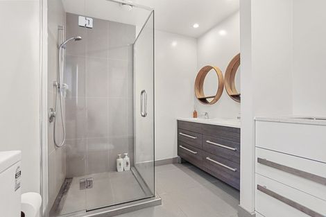 Photo of property in 217 Glengarry Road, Glen Eden, Auckland, 0602