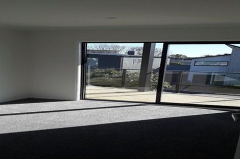 Photo of property in 2 Liquidambar Drive, Hobsonville, Auckland, 0616