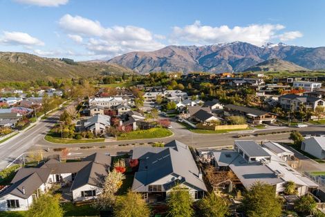 Photo of property in 116 Cotter Avenue, Arrowtown, 9302