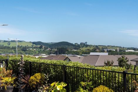Photo of property in 2 Te Ranga Memorial Drive, Pyes Pa, Tauranga, 3112