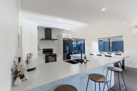 Photo of property in 98 Twin Oak Avenue, Papamoa Beach, Papamoa, 3118