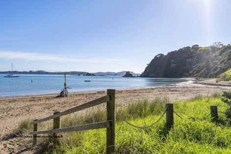 Photo of property in 7 Du Fresne Place, Russell, 0202