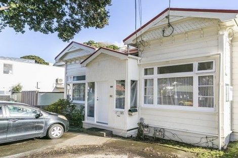 Photo of property in 108 The Parade, Island Bay, Wellington, 6023