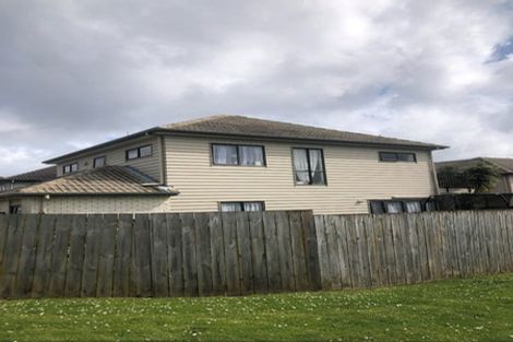 Photo of property in 96 Mcleod Road, Te Atatu South, Auckland, 0610