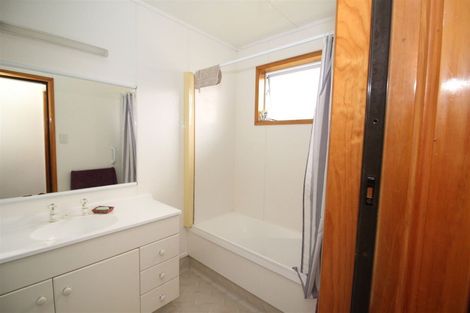 Photo of property in 44 Weka Place, Tokoroa, 3420