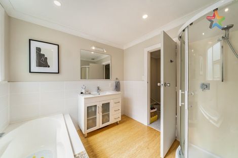 Photo of property in 11 Manor Drive, Stokes Valley, Lower Hutt, 5019