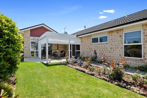 Photo of property in 11 Wesley Avenue, Frankleigh Park, New Plymouth, 4310