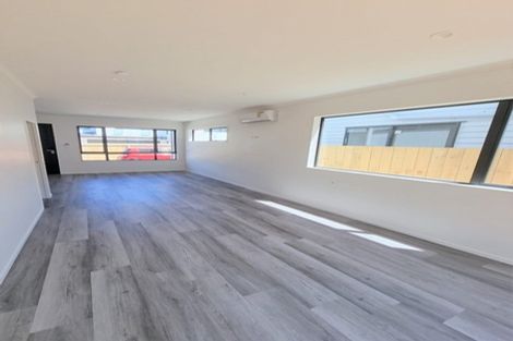 Photo of property in 2/32 Alfriston Road, Manurewa East, Auckland, 2102