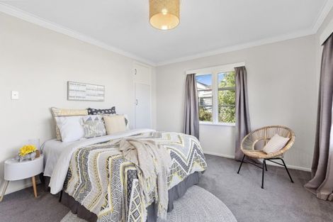 Photo of property in 8a Bay Drive, Titahi Bay, Porirua, 5022