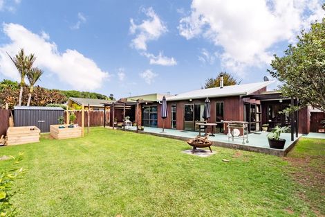 Photo of property in 243 Fairway Drive, Te Kamo, Whangarei, 0112