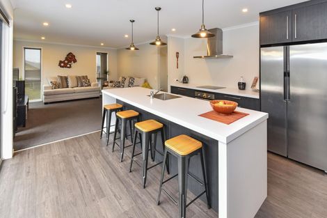 Photo of property in 16 Mcneish Place, Pokeno, 2402